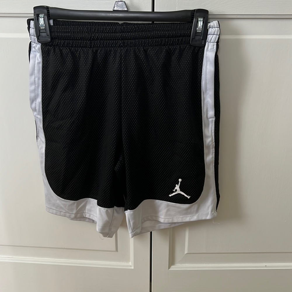 BLACK AND WHITE AIR JORDAN SHORTS